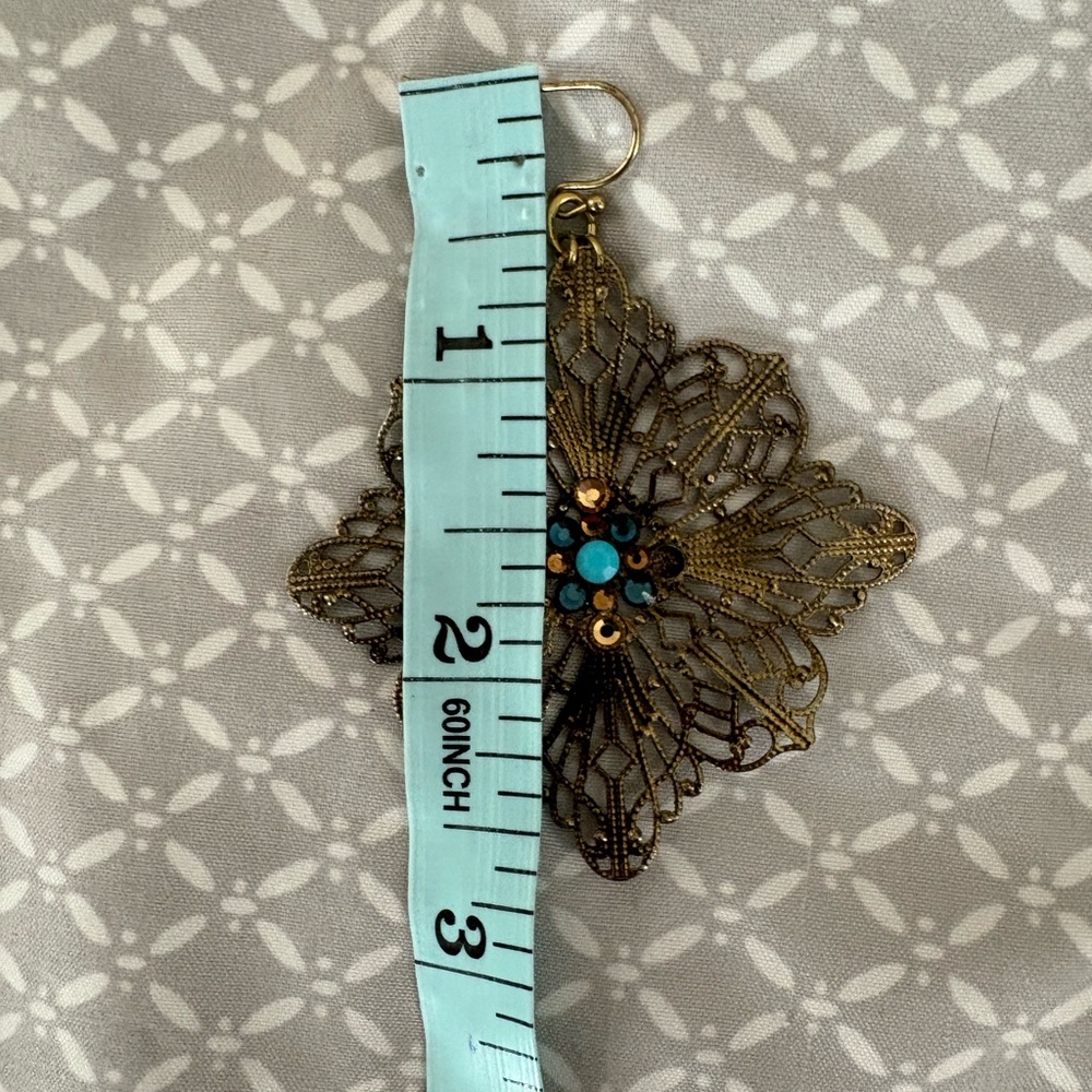 Metal Filigree Flower Rhinestone Earrings - Picture 6 of 6